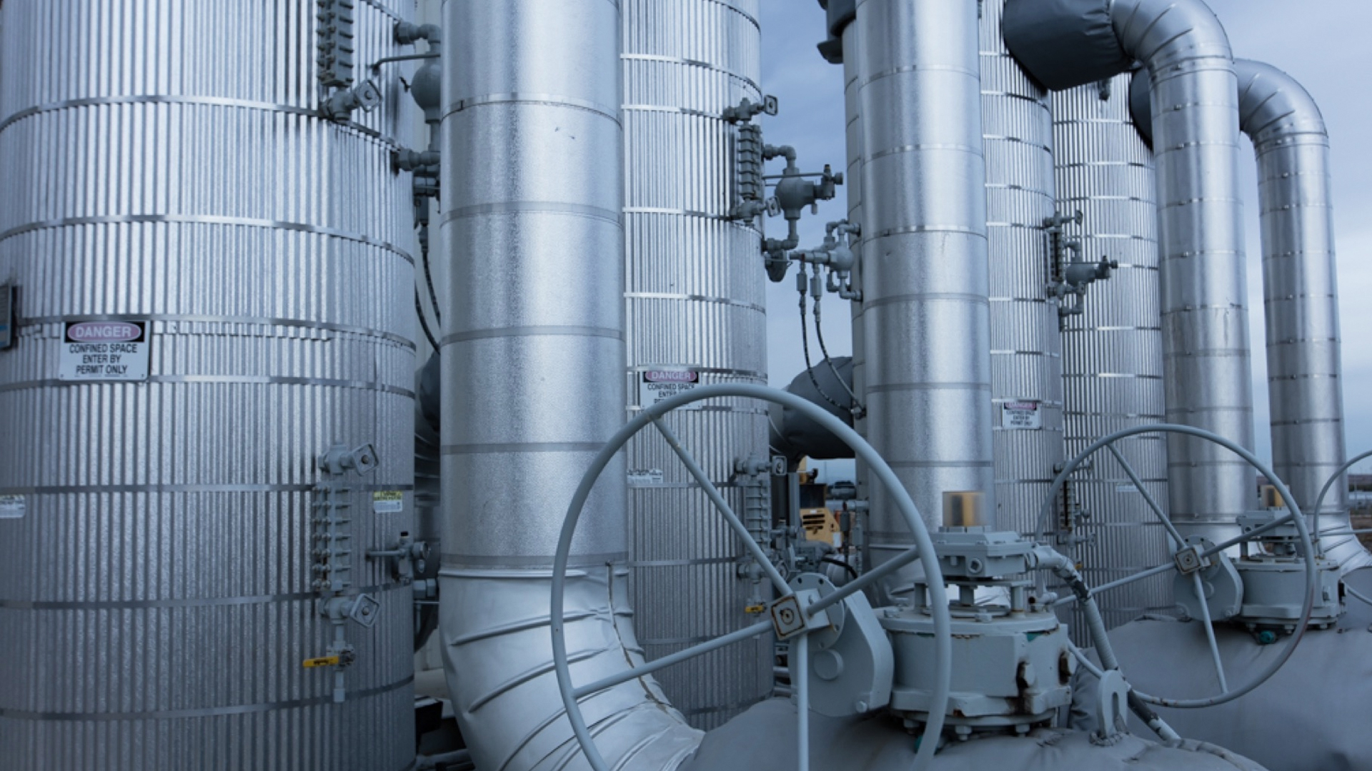 Electricity & Natural Gas